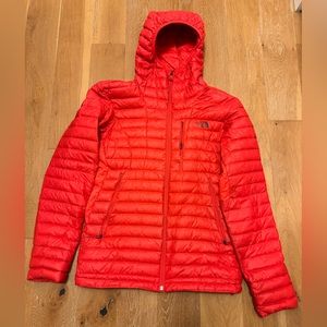 Men’s North Face Summit Series Insulated Jacket Size Small. Synthetic Insulation